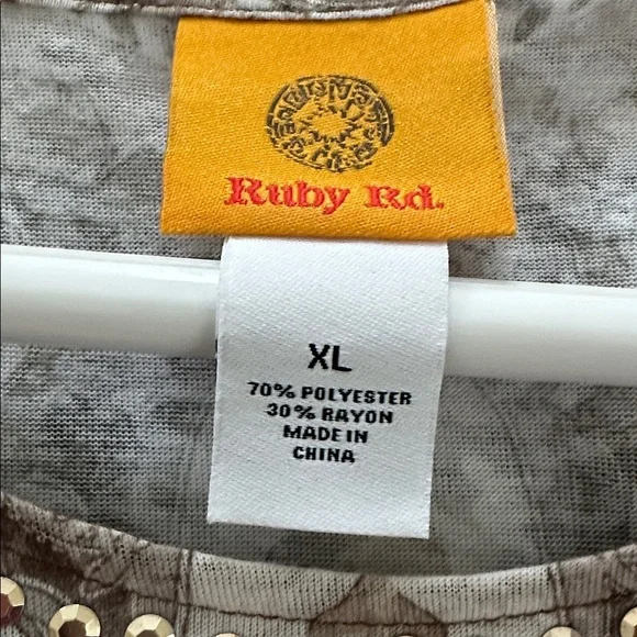 Ruby Rd. Top - Picture 4 of 4